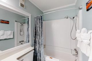 Beautiful Third-Floor Home in Oceanfront Complex w/Shared Pools & Hot Tubs - 9