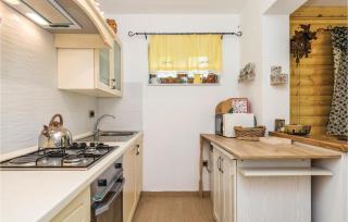 Awesome Home In Brod Na Kupi With Sauna - 9