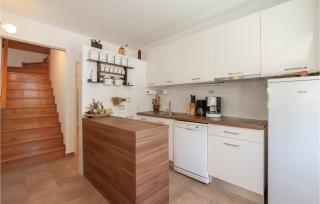 Beautiful Home In Kucice With Wifi - Kučiće - 6