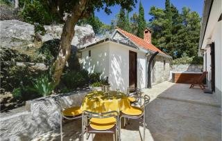 Beautiful Home In Kucice With Wifi - Kučiće - 3