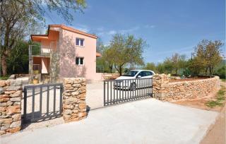 Four-Bedroom Holiday Home In Lecevica - Lećevica - 7