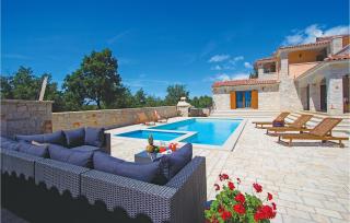 Nice Home In Vodnjan With Jacuzzi - Mednjan - 8