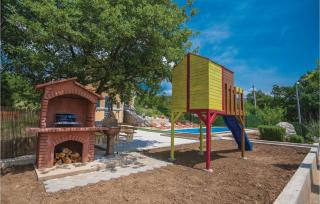 Five-Bedroom Holiday Home In Vinjani Donji - 2