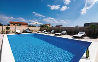 Stunning Home In Sukosan With Jacuzzi - Sukošan - 8