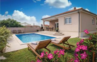 Awesome Home In Pula With Wifi - Pola (Pula) - 4