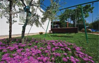 Stunning Apartment In Liznjan With Wifi - Ližnjan - 2