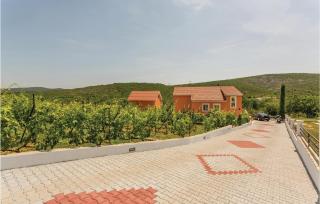 Three-Bedroom Holiday Home In Brstanovo - Brštanovo - 1