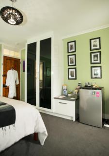 Kinsellas Water Views - Albany - 7