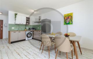 Pet Friendly Home In Peroj With Kitchen - 7