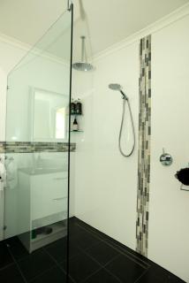 Kinsellas Water Views - Albany - 1
