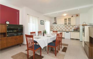 Apartment Obala Kralja Tomislava Vi - Kaštela - 1