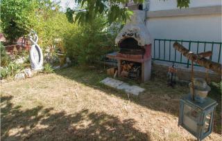Three-Bedroom Apartment In Pirovac - Pirovac - 2