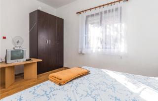 Three-Bedroom Holiday Home In Sikovo - Sikovo - 1