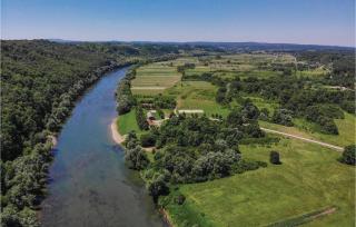 Two-Bedroom Holiday Home In Pokupska Slatina - 2