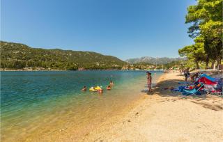 One-Bedroom Apartment In Ploce - 4