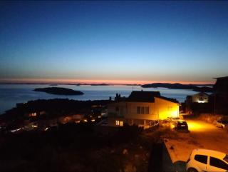 Apartment Tomisha - Dolac - 1