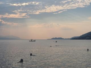 Seaview apartment in theheart of Loutraki - 2