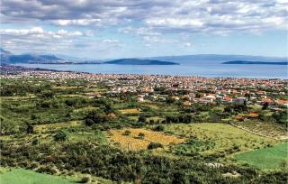 Cozy Home In Kastel Novi - 8