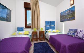 Cozy Home In Kastel Novi - 6