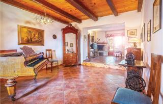 6 Bedroom Lovely Home In Liznjan - 9
