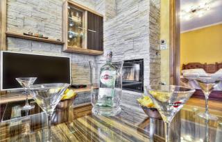 Cozy Home In Kastel With Wifi - 2
