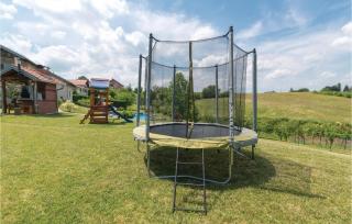 Three-Bedroom Holiday Home In Starjak - 9