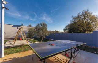 Amazing Home In Pula With Kitchen - Pula - 5