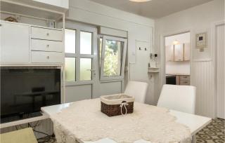 Two-Bedroom Holiday Home In Premantura - 4