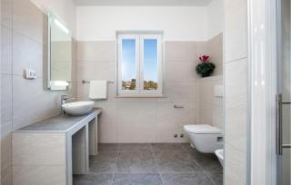 Gorgeous Home In Krmed With Wifi - 5