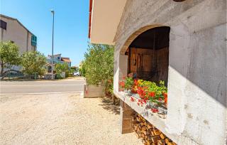 Three-Bedroom Apartment In Vodice - Vodice - 8