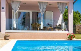 Two-Bedroom Holiday Home In Vodnjan - Vodnjan - 1