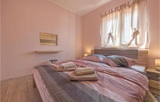Two-Bedroom Holiday Home In Vodnjan - 9