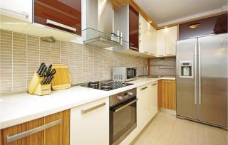 Three-Bedroom Holiday Home In Zagvozd - Zagvozd - 4