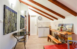 Seven-Bedroom Holiday Home In Dicmo - 6