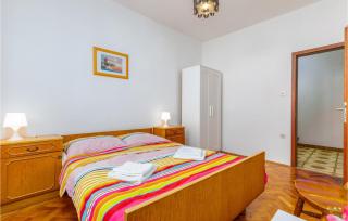 4 Bedroom Beautiful Apartment In Pula - Pula - 7