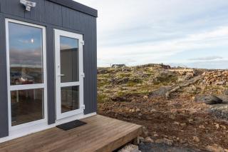Reykjavík Outskirts - Minimalist Escape - 7