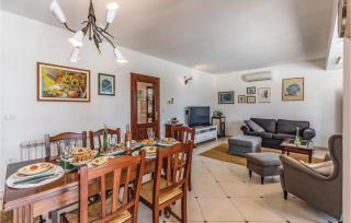 Amazing Home In Marcana With Wifi - 5