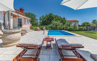 Amazing Home In Marcana With Wifi - 4