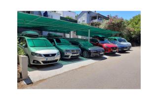 Three-Bedroom Apartment In Prigradica - 9