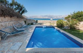 Holiday Home With 2 Bedroom - Postira - 4