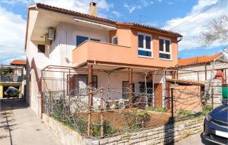 Awesome Apartment In Pula With Wifi - Pula - 0