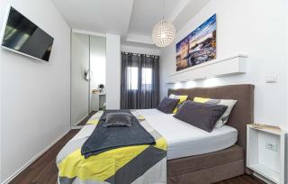 2 Bedroom Lovely Home In Okrug Gornji - 1