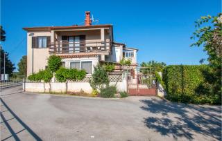Awesome Apartment In Pula With Wifi - Pula - 0
