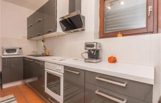 4 Bedroom Amazing Home In Sukosan - Sukošan - 6