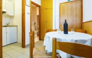 Two-Bedroom Apartment In Lokva Rogoznica - Lokva Rogoznica - 4