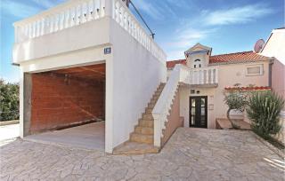 One-Bedroom Apartment In Primosten - Primošten - 4