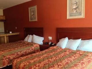 Scottish Inn & Suites IAH West - 8
