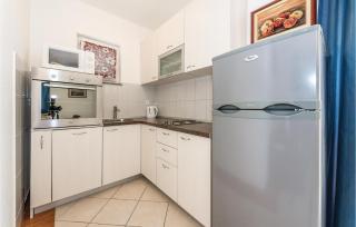 Two-Bedroom Apartment In Rogoznica - Rogoznica - 2