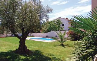 2 Bedroom Awesome Apartment In Novigrad - 6