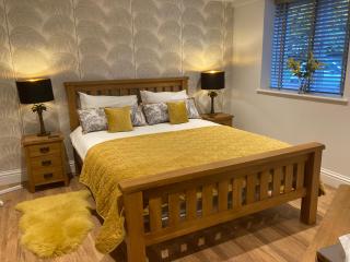 Streamside Apartments - Yeovil - 2